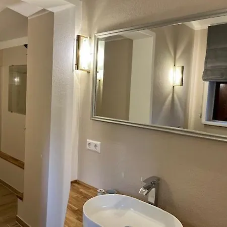 아파트 Luxury 1 Bed-room Flat 65m2 괴를리츠