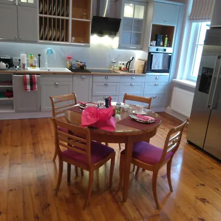 Luxury 1 Bed-room Flat 65m2 Apartment