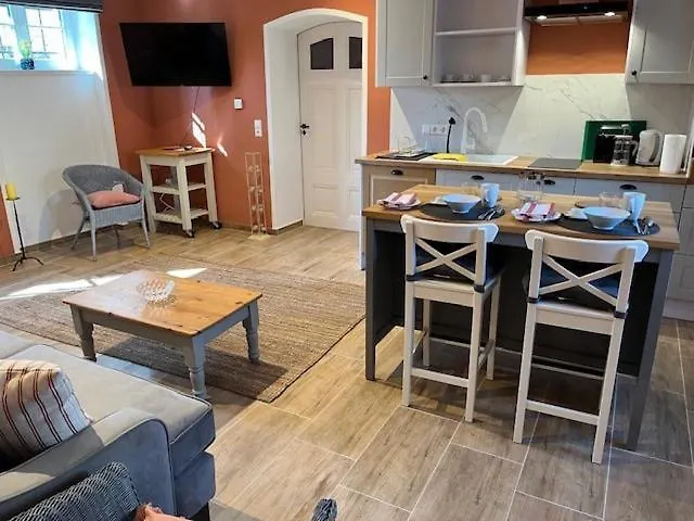 Luxury 1 Bed-room Flat 65m2 Apartment *